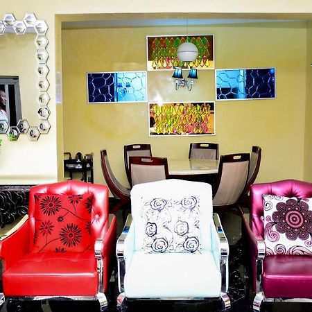 Crystal House International Hotel อิโลริน ภายนอก รูปภาพ