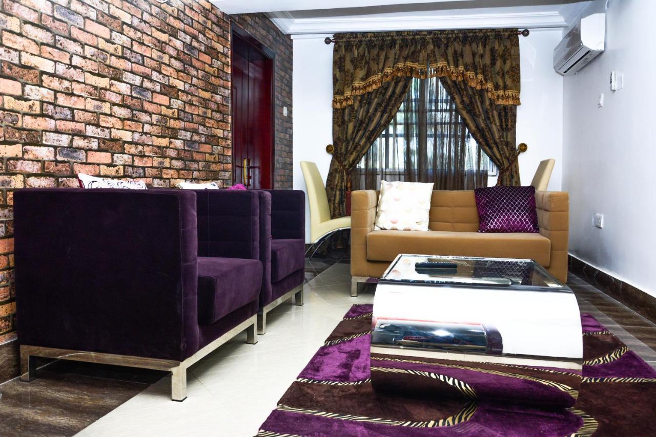 Crystal House International Hotel อิโลริน ภายนอก รูปภาพ