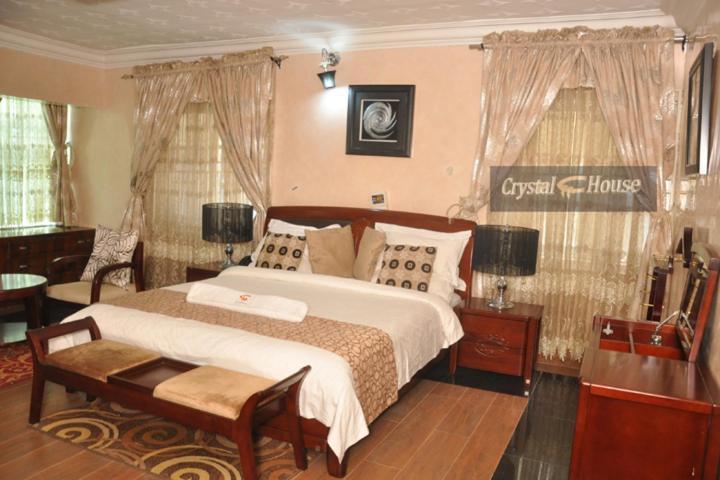 Crystal House International Hotel อิโลริน ภายนอก รูปภาพ